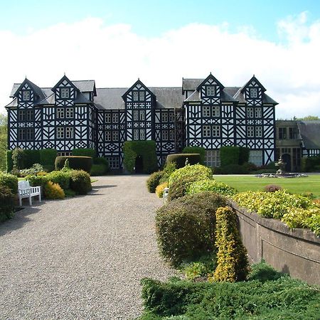 Tregynon Gregynog Hall 게스트하우스 외부 사진
