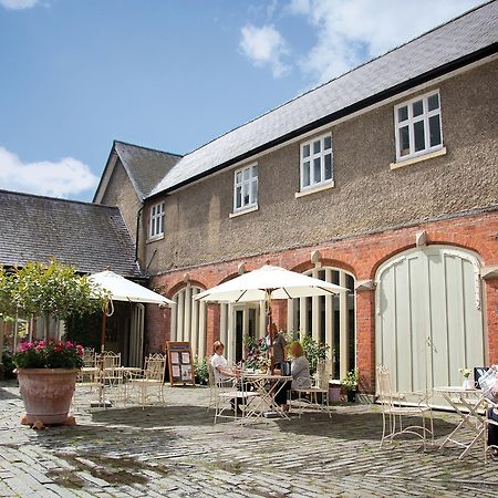 Tregynon Gregynog Hall 게스트하우스 외부 사진