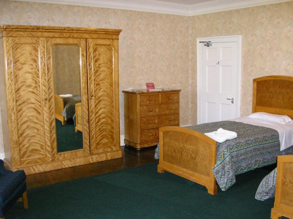 Tregynon Gregynog Hall 게스트하우스 객실 사진